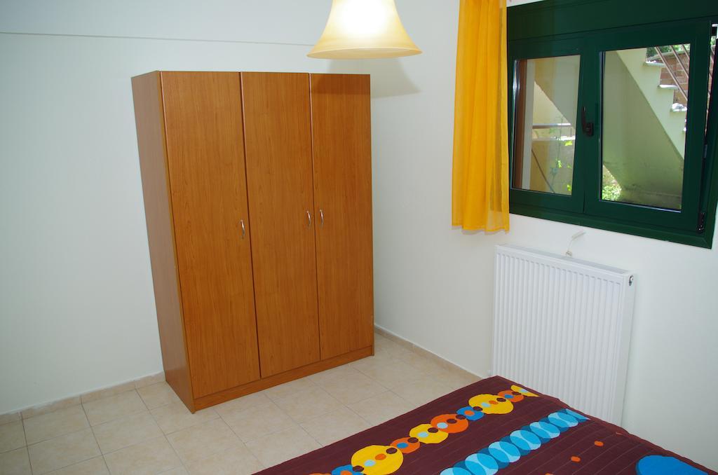 Elena Apartments อัสโปรวาลตา ภายนอก รูปภาพ
