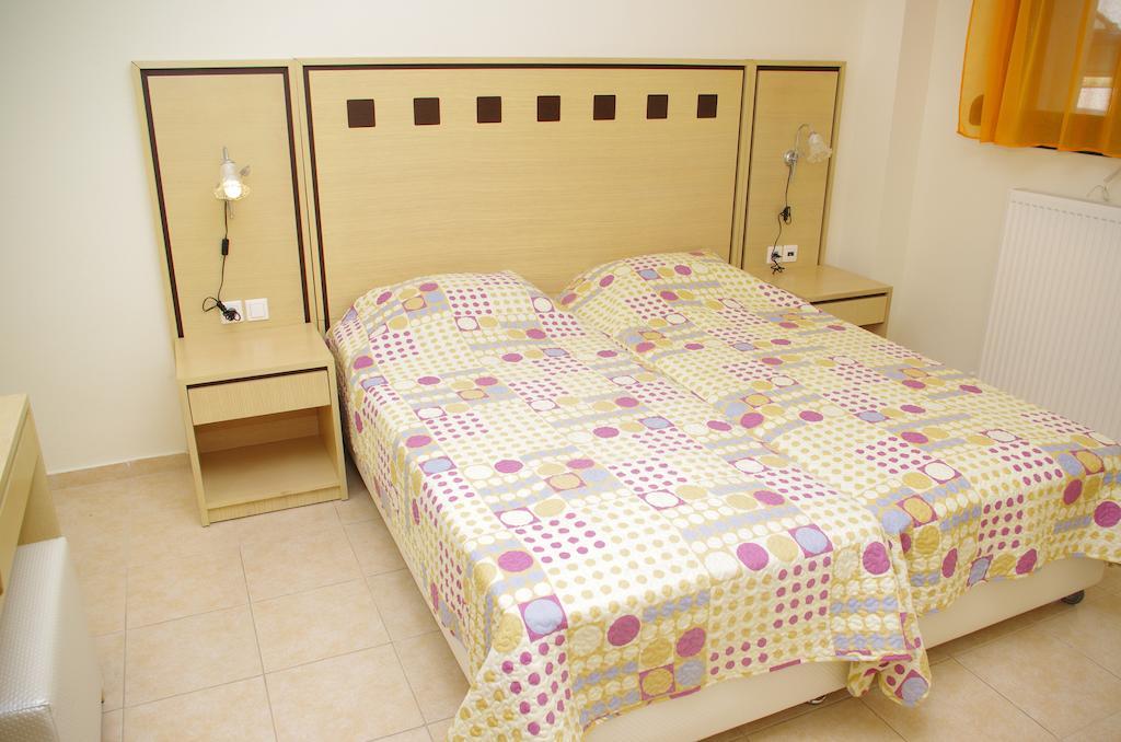 Elena Apartments อัสโปรวาลตา ภายนอก รูปภาพ